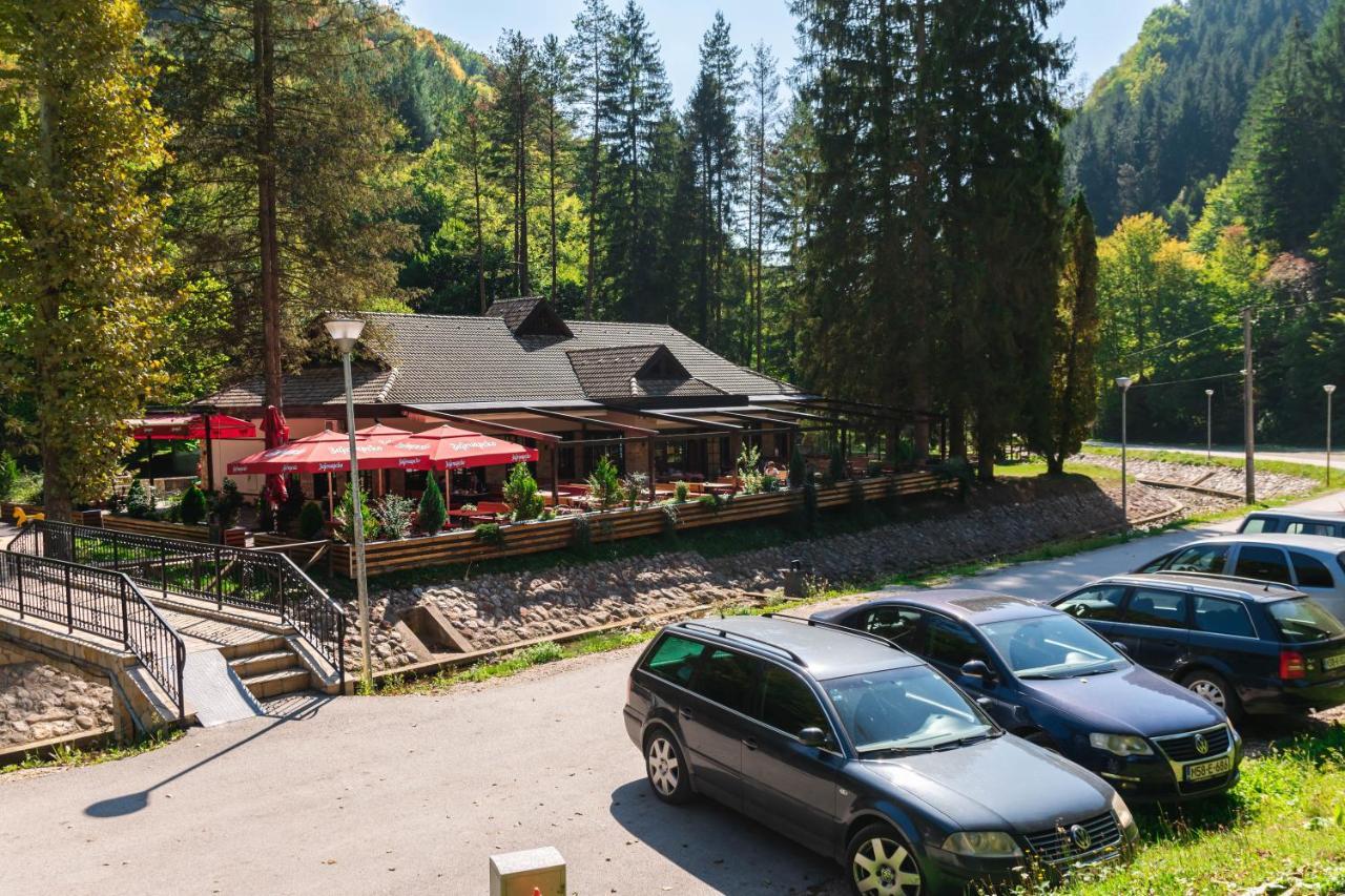 Appartamento Anin Dvor Sekovici Esterno foto